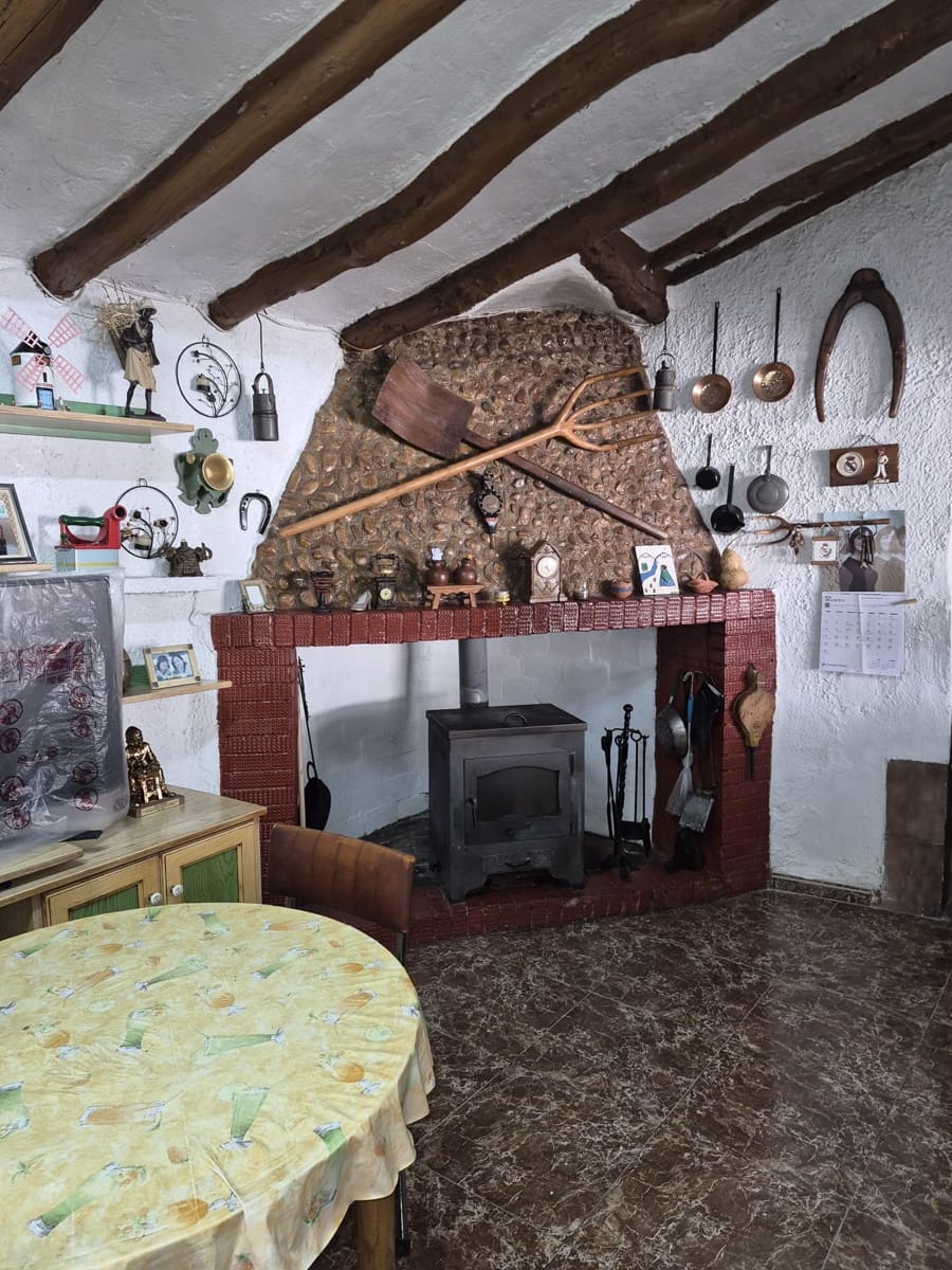 5 slaapkamer Finca/Landhuis te koop in Monovar / Monover met zwembad garage - € 180.000 (Ref: 10117471)