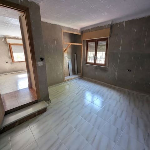 4 Zimmer Finca/Landgut zu verkaufen in Sax mit Garage - 148.000 € (Ref: 10136391)