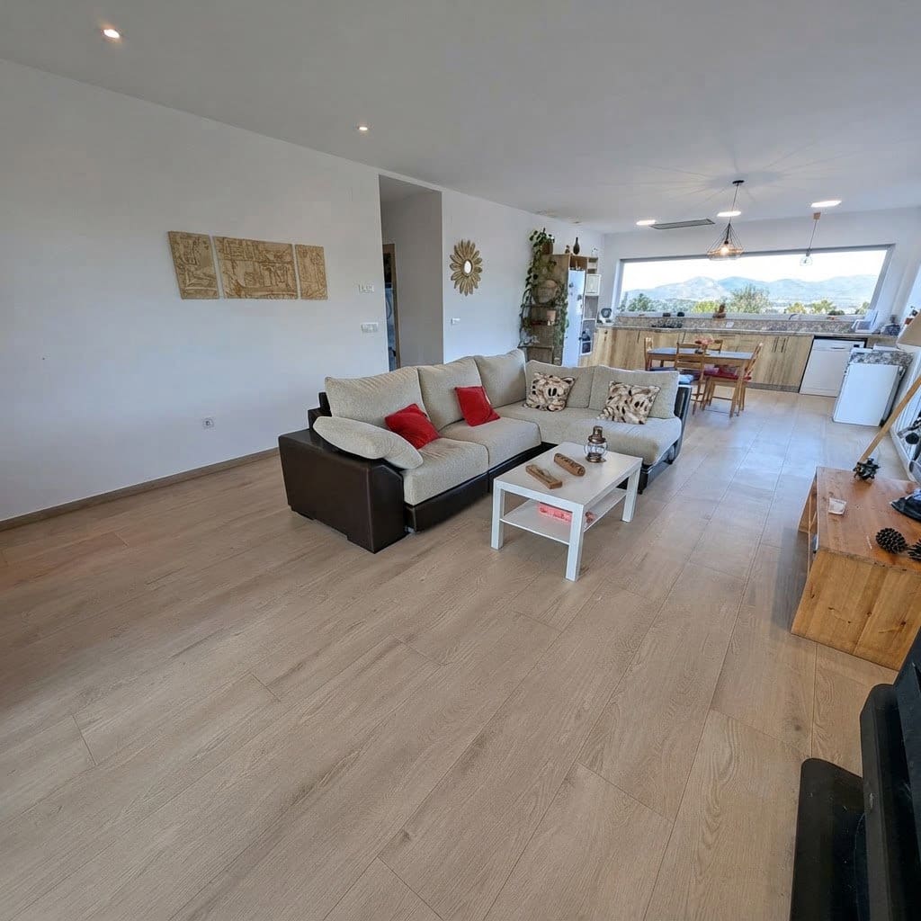 4 bedroom Finca/Country House for sale in Sax with garage - € 370,000 (Ref: 10138774)