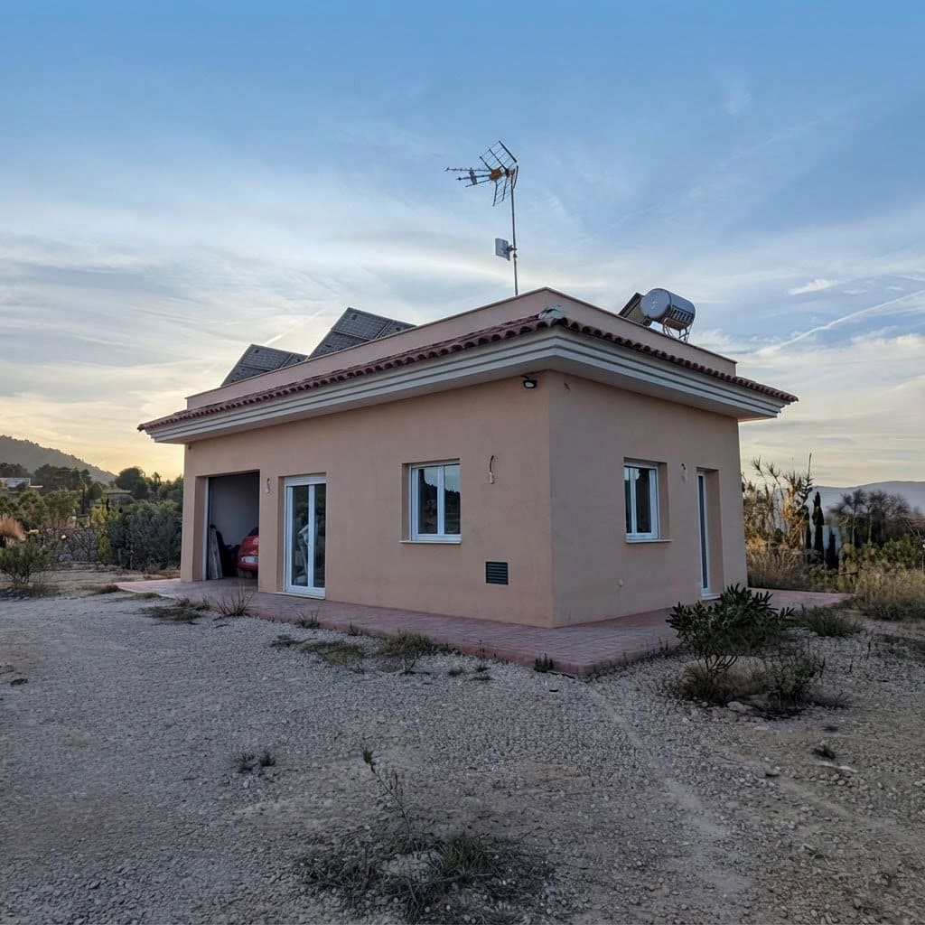 4 bedroom Finca/Country House for sale in Sax with garage - € 370,000 (Ref: 10138774)