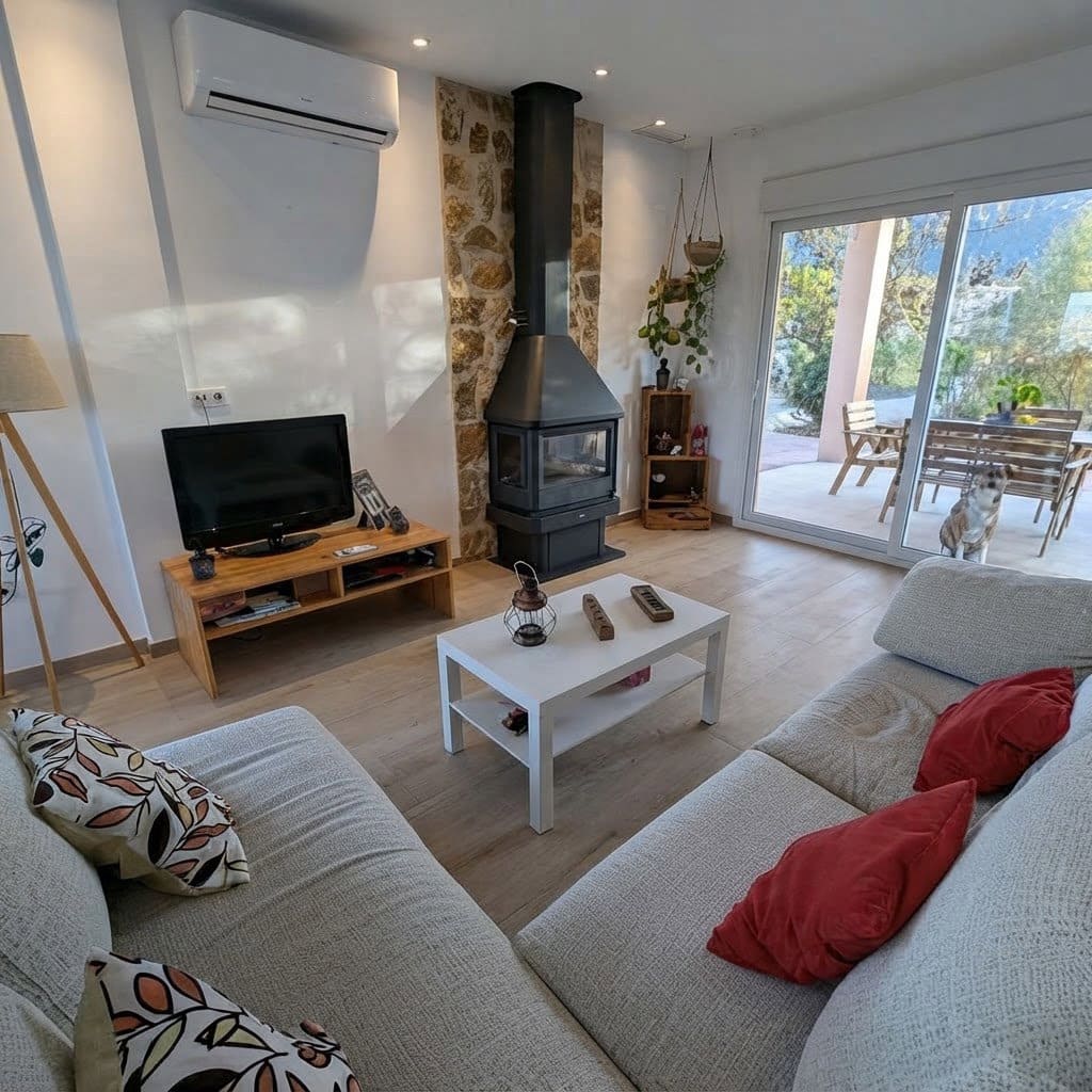 4 bedroom Finca/Country House for sale in Sax with garage - € 370,000 (Ref: 10138774)