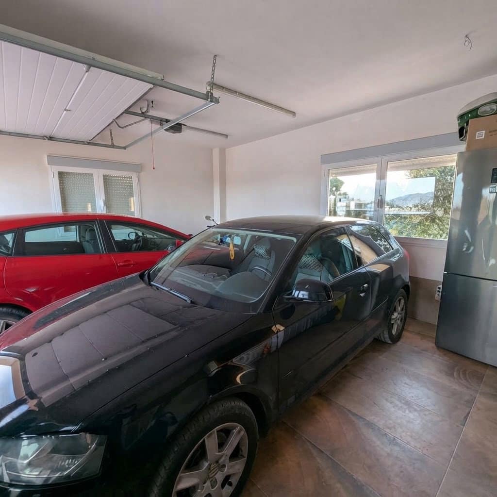 4 bedroom Finca/Country House for sale in Sax with garage - € 370,000 (Ref: 10138774)