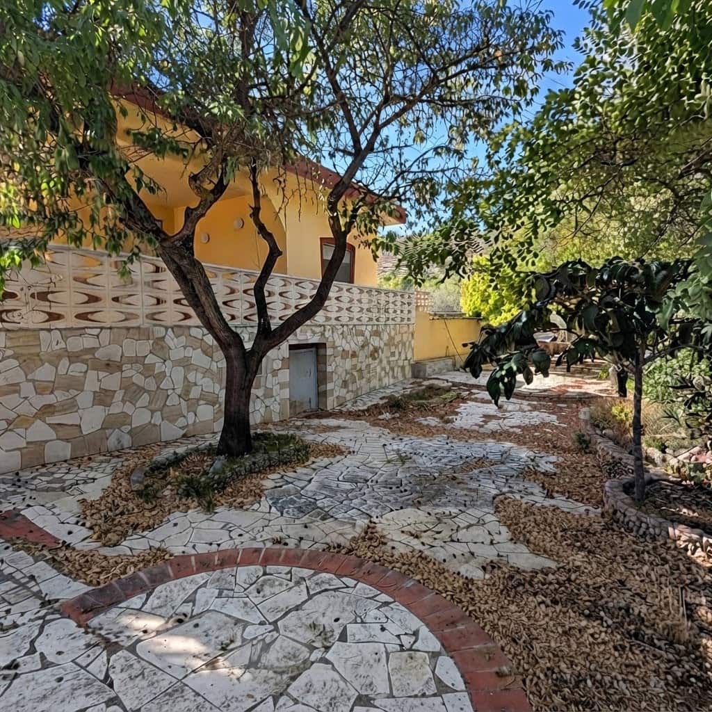 3 bedroom Finca/Country House for sale in Sax with pool garage - € 197,000 (Ref: 10138775)