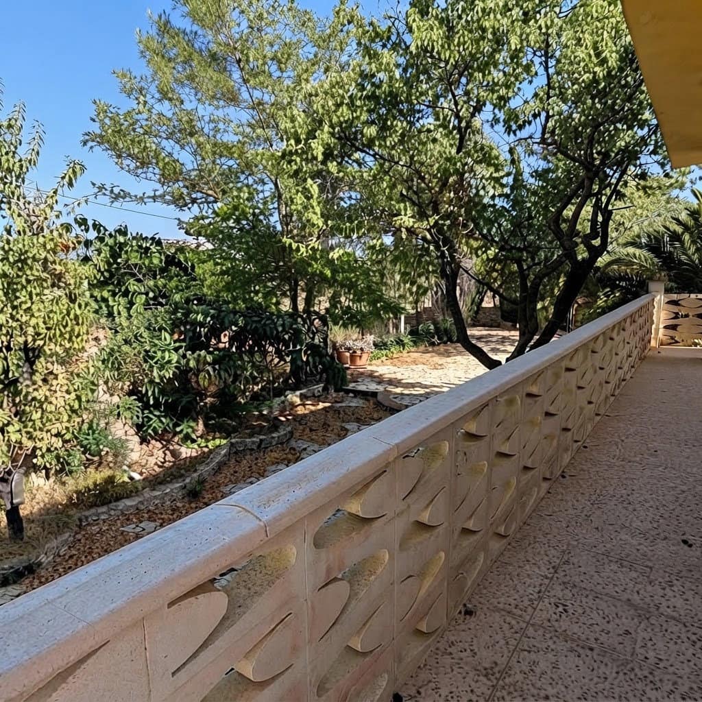 3 bedroom Finca/Country House for sale in Sax with pool garage - € 197,000 (Ref: 10138775)