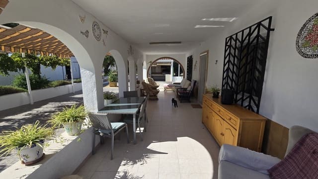 5 bedroom Finca/Country House for sale in Sax with pool garage - € 275,000 (Ref: 10154068)