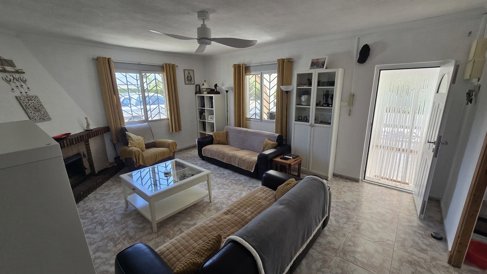 5 bedroom Finca/Country House for sale in Sax with pool garage - € 275,000 (Ref: 10154068)