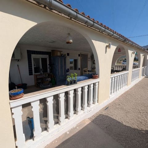 3 sovrum Finca/Hus på landet till salu i Sax med pool garage - 189 000 € (Ref: 10169109)