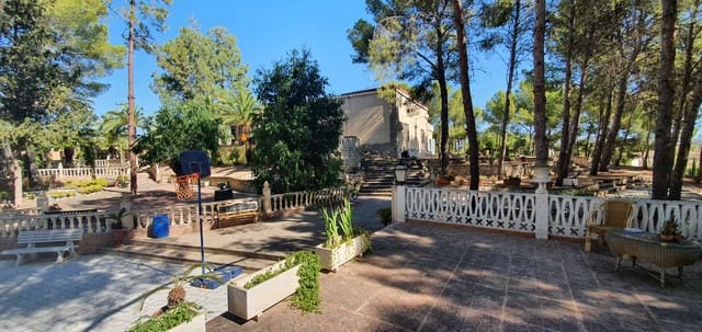 10 bedroom Finca/Country House for sale in Monóvar / Monóver with pool - € 594,950 (Ref: 6228941)
