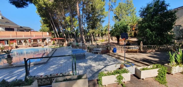 10 bedroom Finca/Country House for sale in Monóvar / Monóver with pool - € 594,950 (Ref: 6228941)