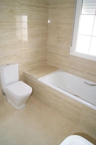 4 Zimmer Villa zu verkaufen in Pinoso mit Pool - 385.000 € (Ref: 6479287)