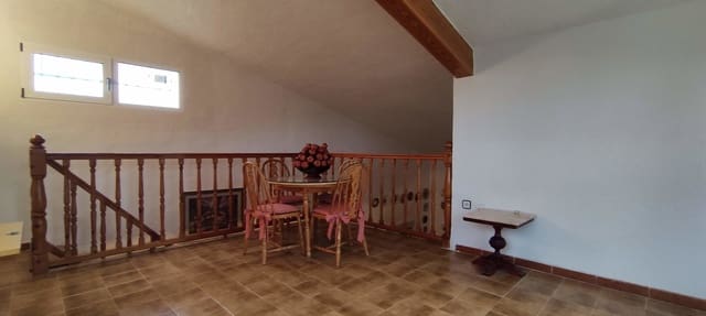5 sypialnia Finka/Dom wiejski na sprzedaż w Sax z basenem garażem - 368 000 € (Ref: 6598527)