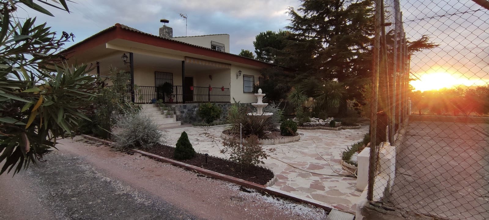 5 sovrum Finca/Hus på landet till salu i Sax med pool garage - 368 000 € (Ref: 6598527)