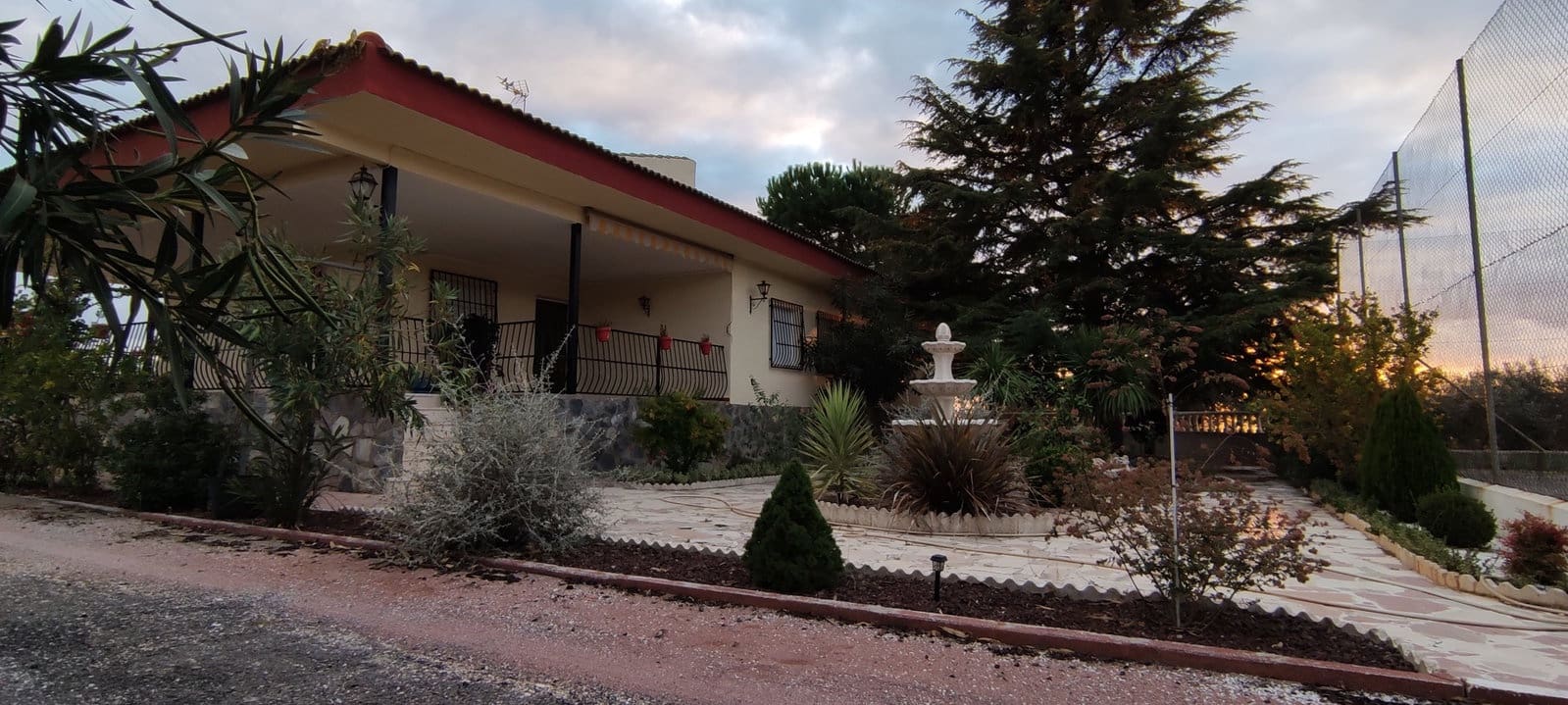 5 sovrum Finca/Hus på landet till salu i Sax med pool garage - 368 000 € (Ref: 6598527)