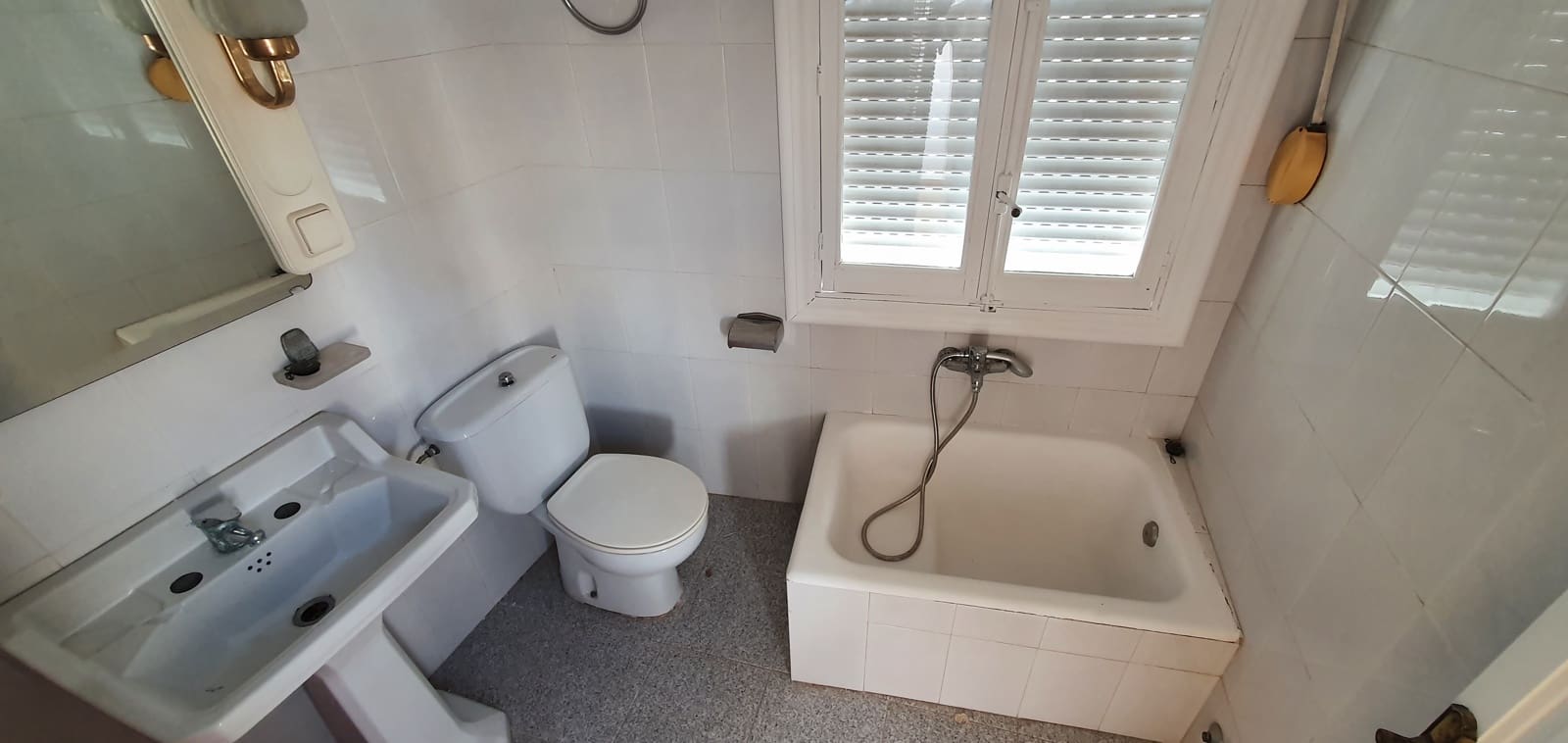 4 soveværelse Byhus til salg i Sax - € 110.000 (Ref: 6900759)