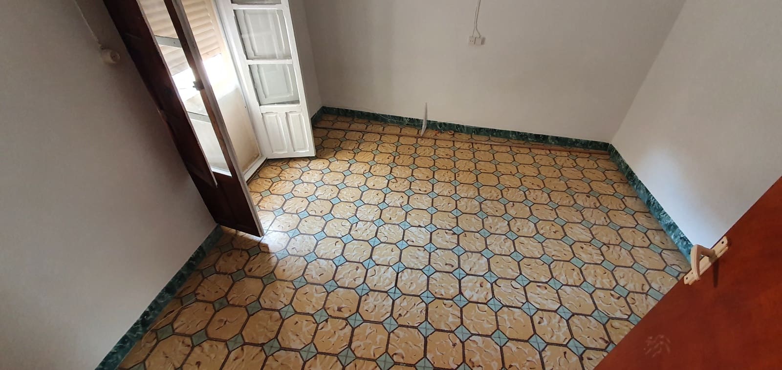 4 soveværelse Byhus til salg i Sax - € 110.000 (Ref: 6900759)