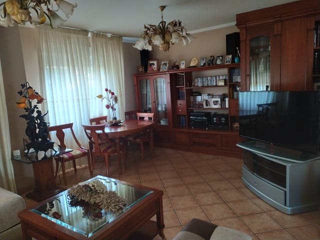 3 chambre Villa/Maison à vendre à Loma Bada, Petrel / Petrer avec piscine - 250 000 € (Ref: 7448247)