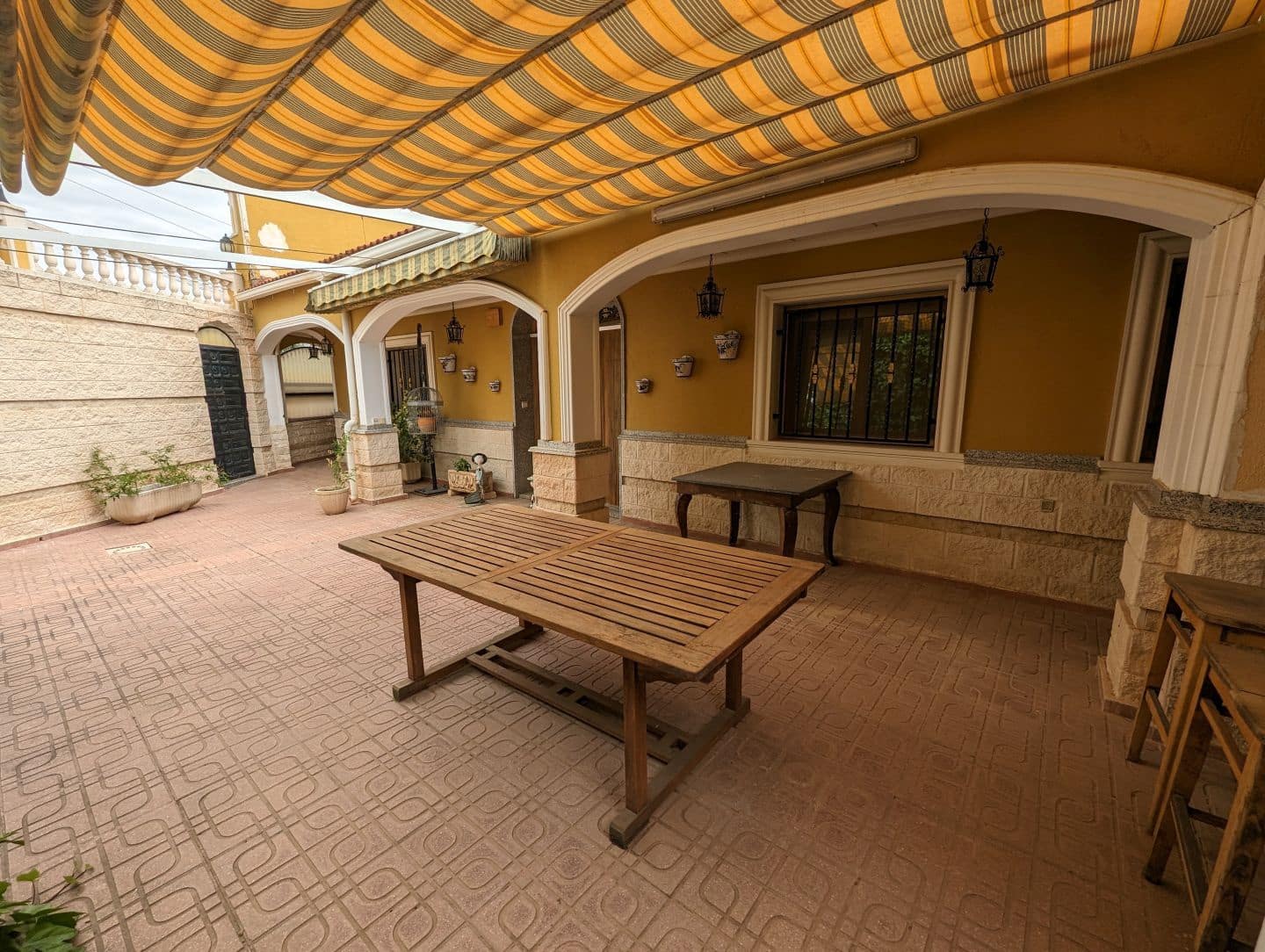 5 soverom Villa til salgs i Sax - € 310 000 (Ref: 7626059)