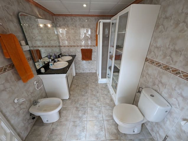 5 sypialnia Willa na sprzedaż w Sax z basenem - 298 000 € (Ref: 7626059)