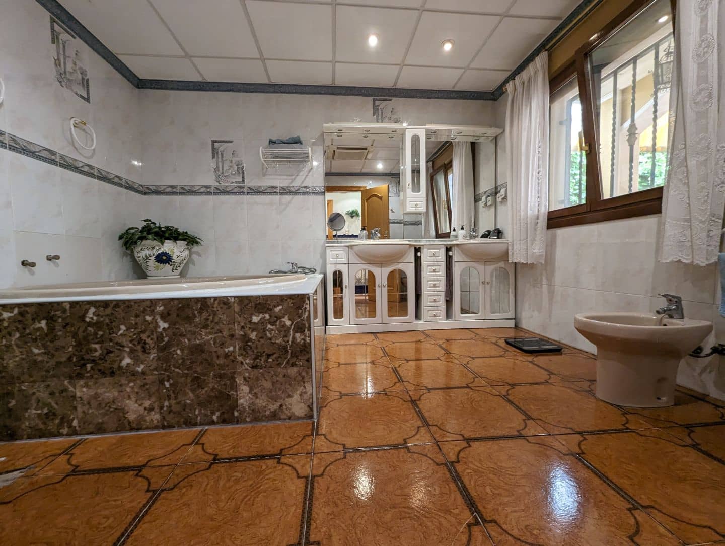 5 sypialnia Willa na sprzedaż w Sax z basenem - 298 000 € (Ref: 7626059)