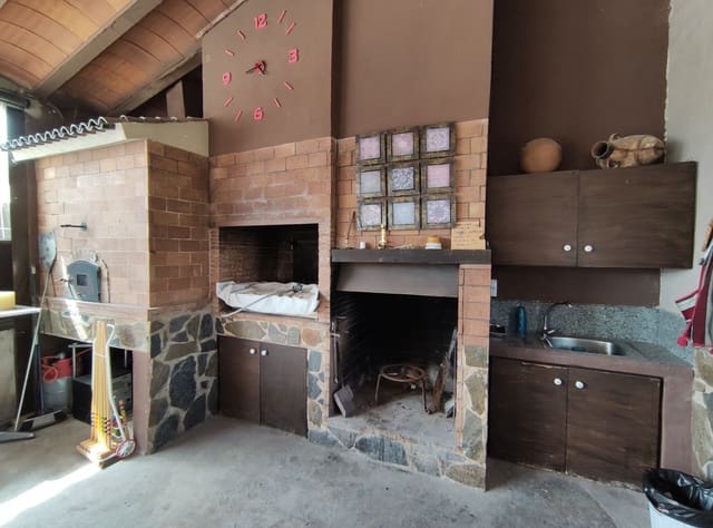 5 soverom Villa til salgs i Sax med svømmebasseng garasje - € 446 200 (Ref: 7626060)