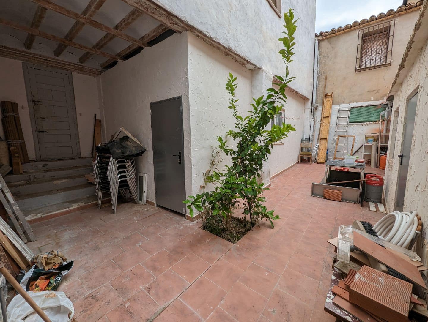 8 slaapkamer Finca/Landhuis te koop in Sax met garage - € 220.000 (Ref: 7646759)
