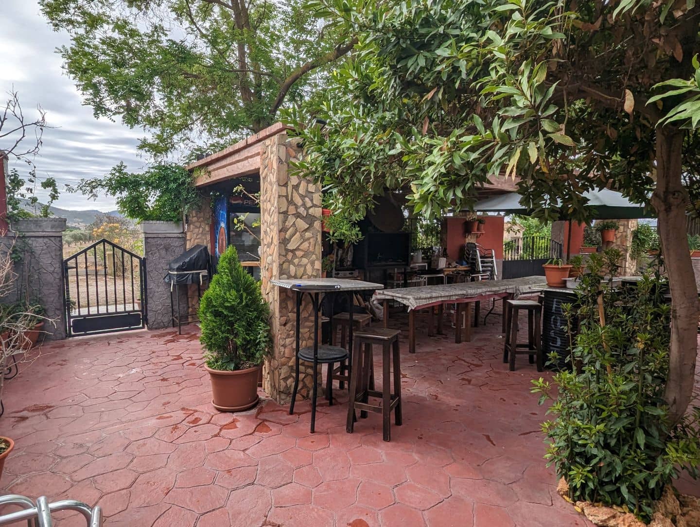 8 slaapkamer Finca/Landhuis te koop in Sax met garage - € 220.000 (Ref: 7646759)