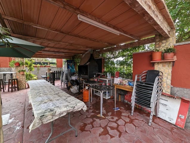 8 sypialnia Finka/Dom wiejski na sprzedaż w Sax z garażem - 220 000 € (Ref: 7646759)