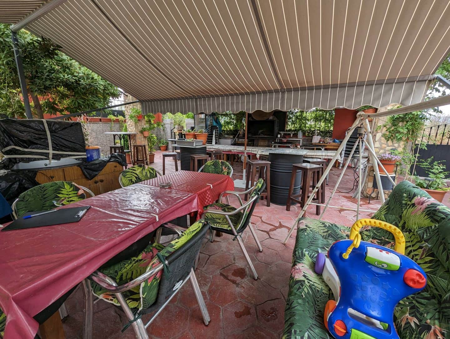 8 slaapkamer Finca/Landhuis te koop in Sax met garage - € 220.000 (Ref: 7646759)