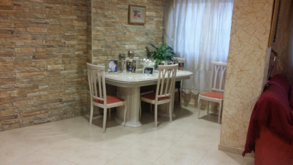 Apartamento de 3 habitaciones en Sax en venta - 99.900 € (Ref: 8155502)