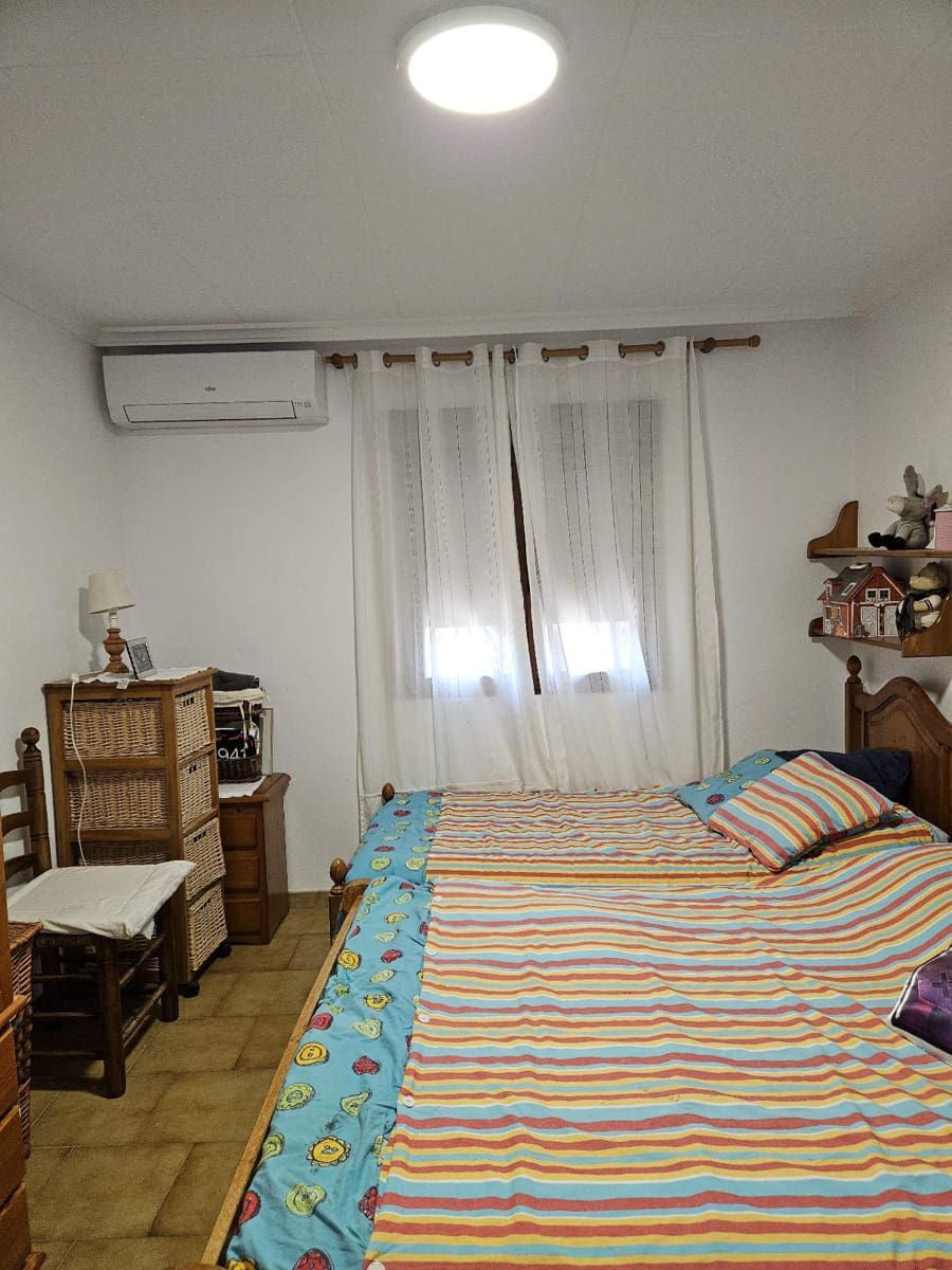 3 soveværelse Erhverv til salg i Elda - € 525.000 (Ref: 8370030)