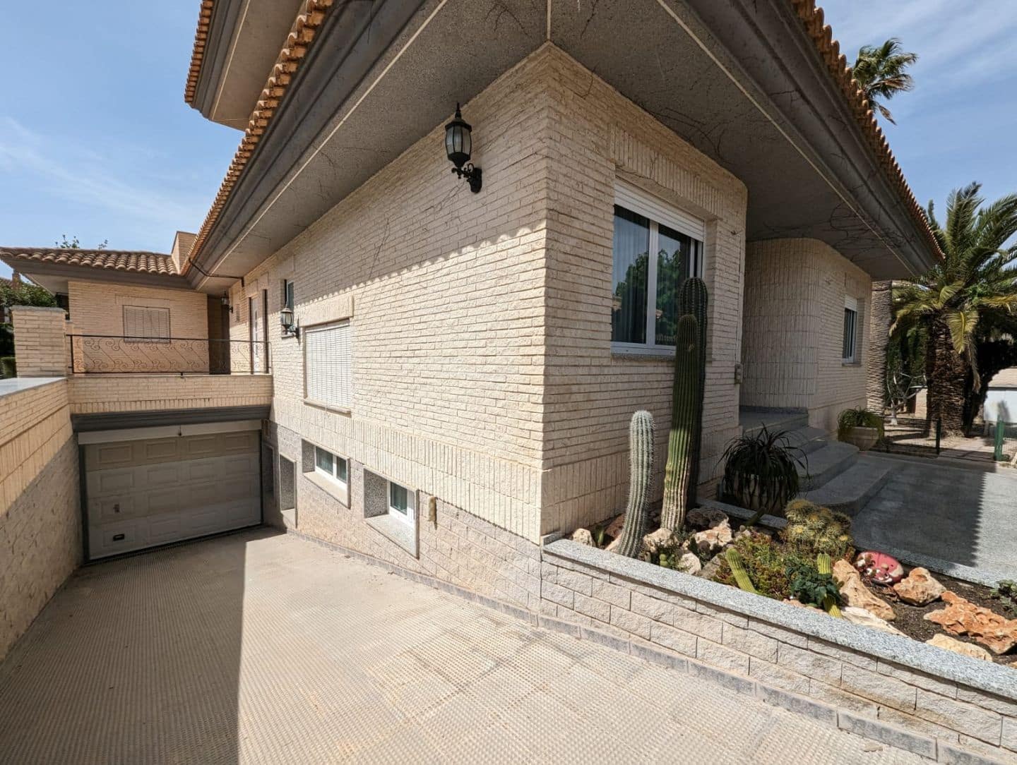 4 soveværelse Villa til salg i Elda med swimmingpool - € 425.000 (Ref: 8512374)