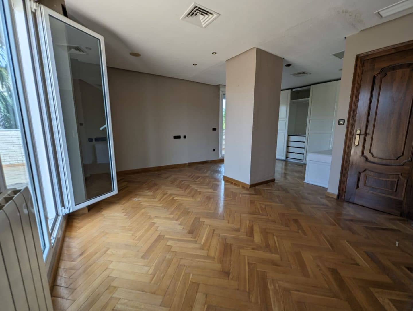 4 soveværelse Villa til salg i Elda med swimmingpool - € 425.000 (Ref: 8512374)