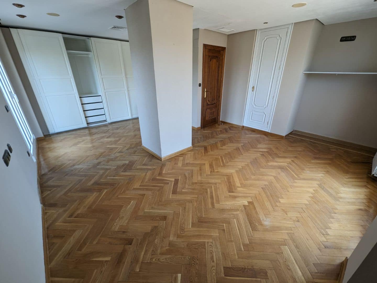 4 soveværelse Villa til salg i Elda med swimmingpool - € 425.000 (Ref: 8512374)