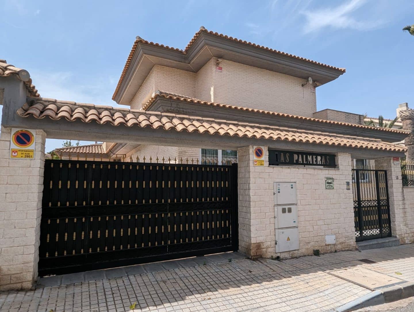 4 soveværelse Villa til salg i Elda med swimmingpool - € 425.000 (Ref: 8512374)