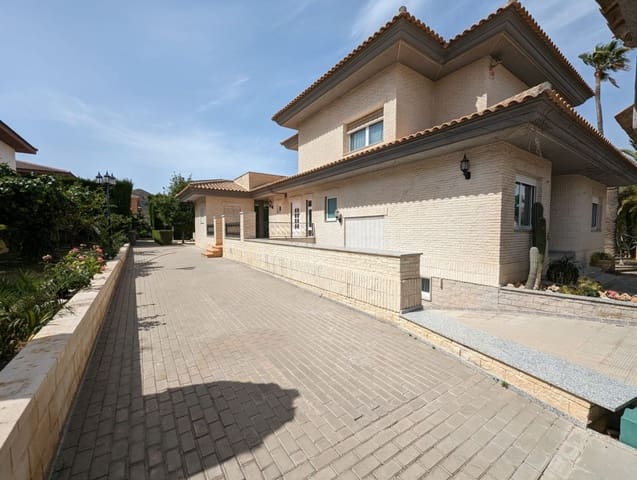 4 slaapkamer Villa te koop in Elda met zwembad - € 425.000 (Ref: 8512374)