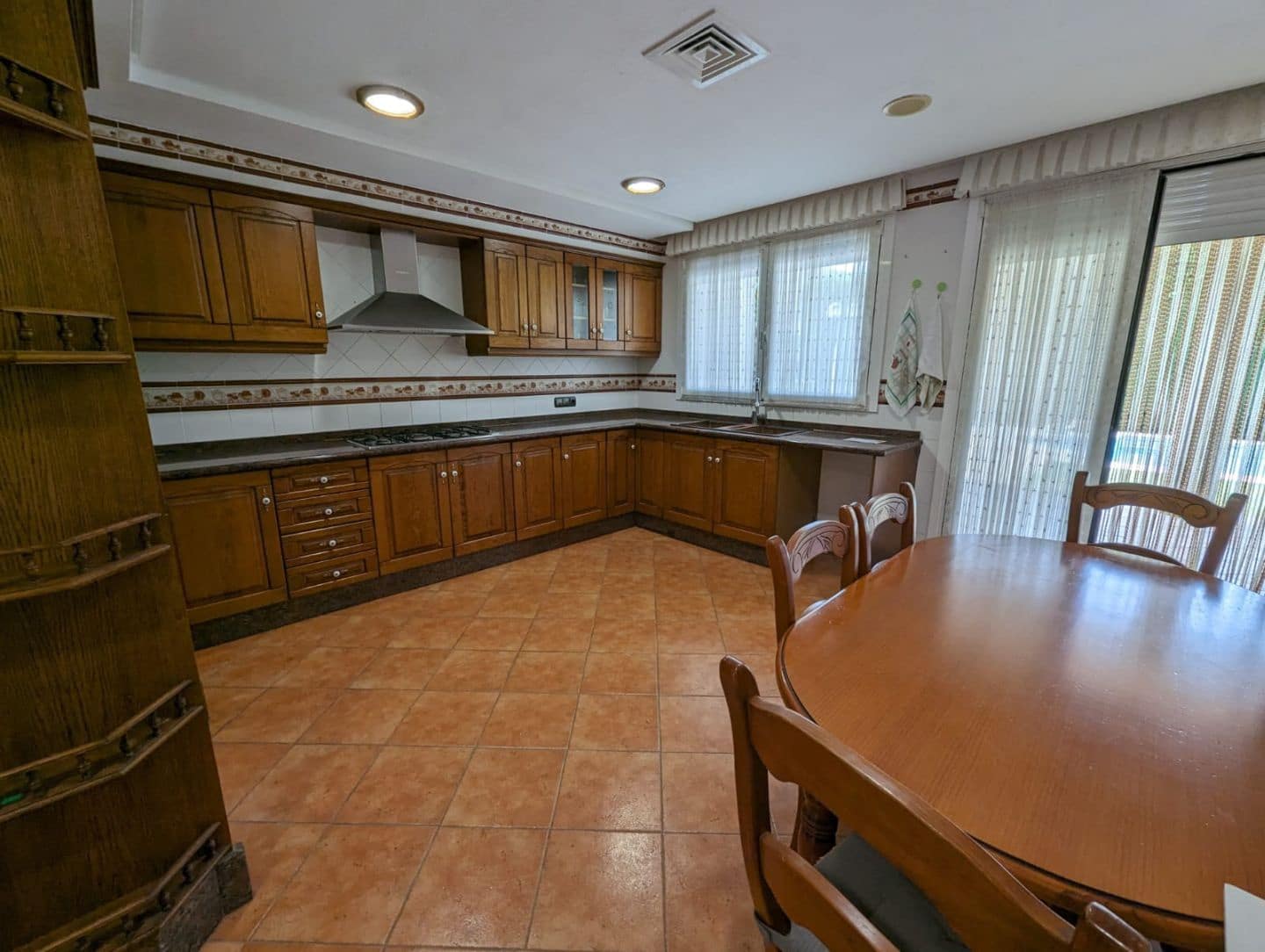 4 soveværelse Villa til salg i Elda med swimmingpool - € 425.000 (Ref: 8512374)