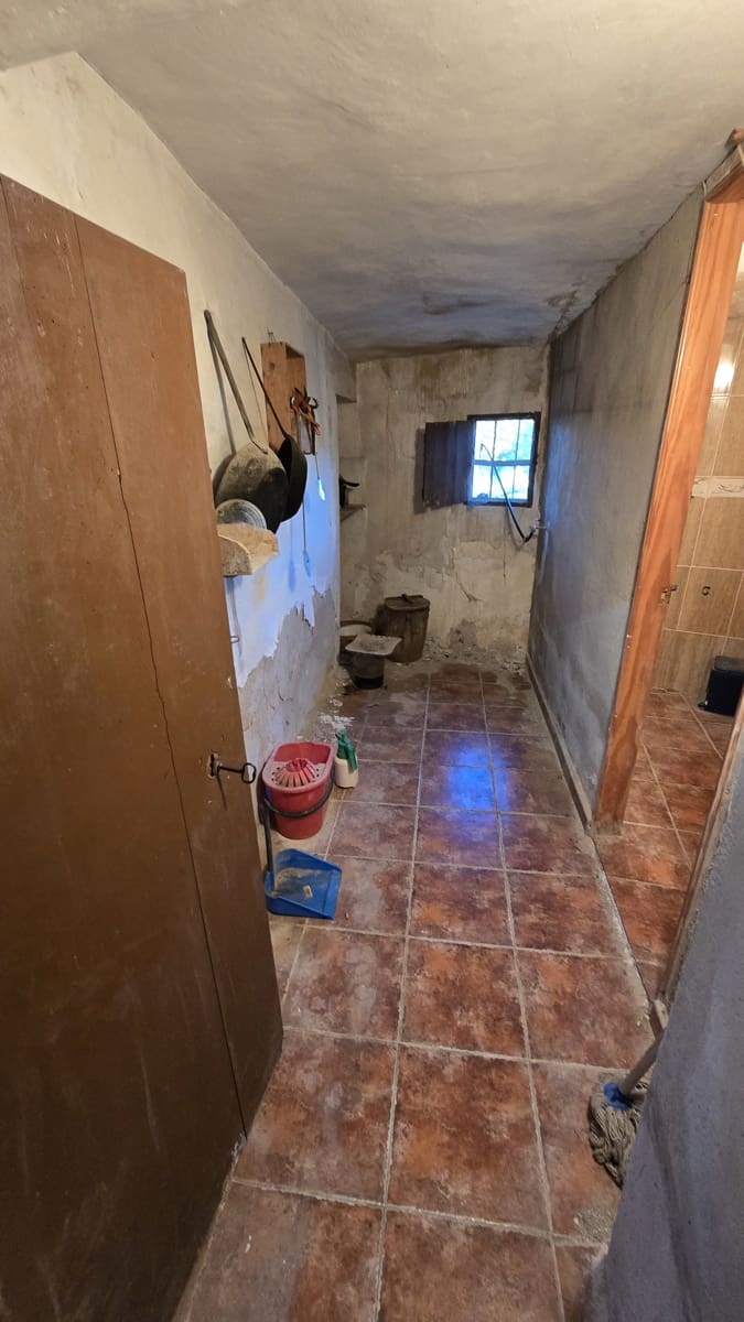 6 soveværelse Finca/Landehus til salg i Salinas - € 110.000 (Ref: 8607663)
