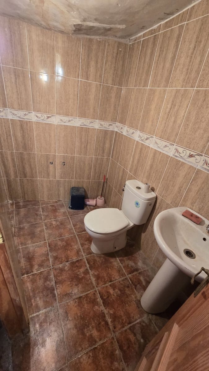 6 soveværelse Finca/Landehus til salg i Salinas - € 110.000 (Ref: 8607663)