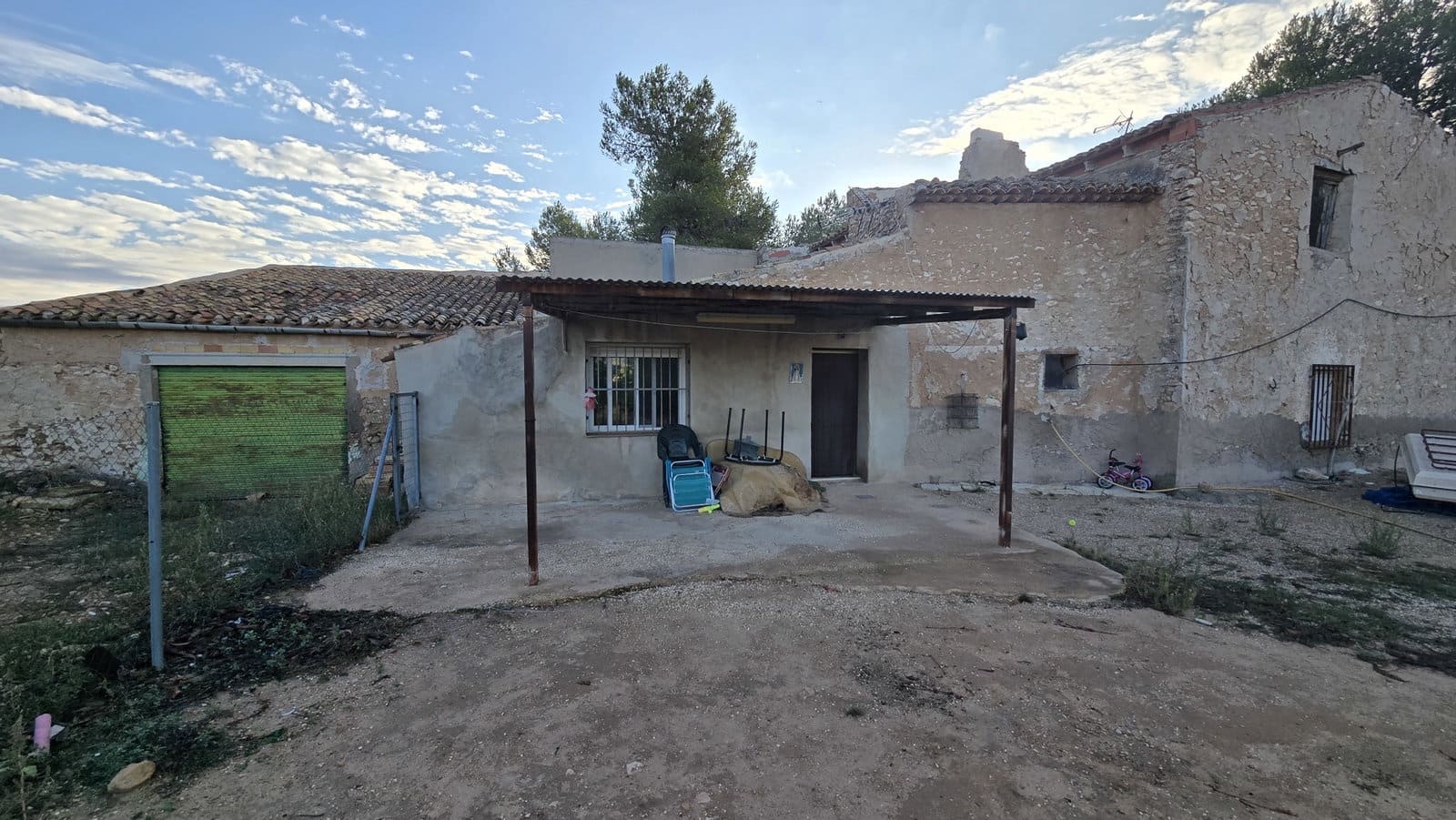 6 soveværelse Finca/Landehus til salg i Salinas - € 110.000 (Ref: 8607663)