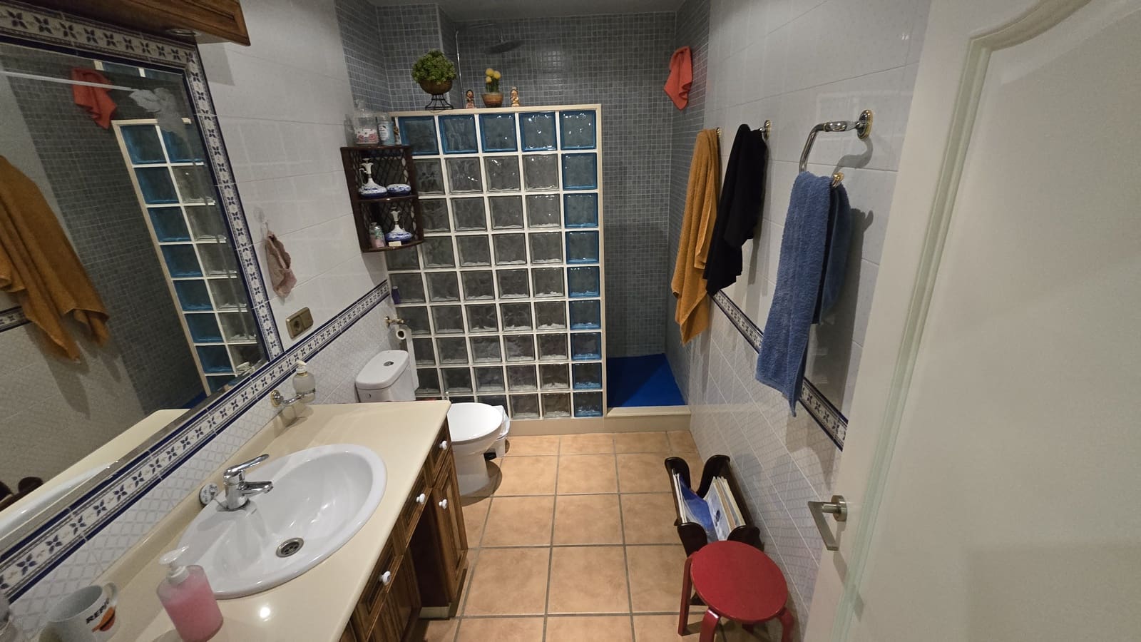 4 soveværelse Byhus til salg i Sax med swimmingpool garage - € 415.000 (Ref: 8646983)