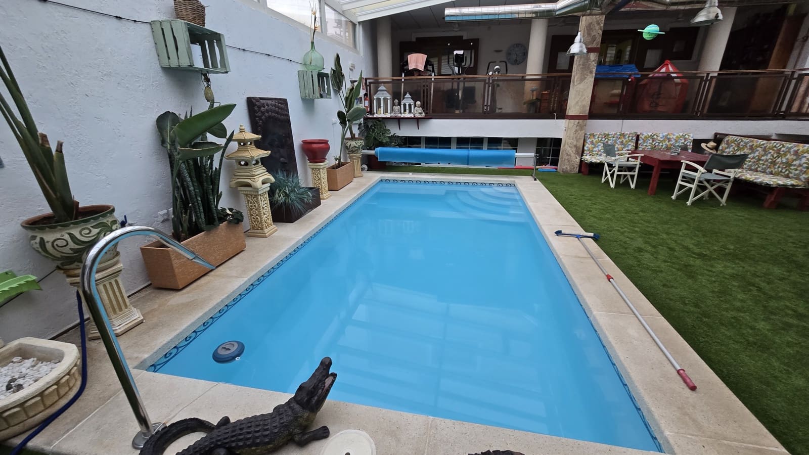 4 soveværelse Byhus til salg i Sax med swimmingpool garage - € 415.000 (Ref: 8646983)