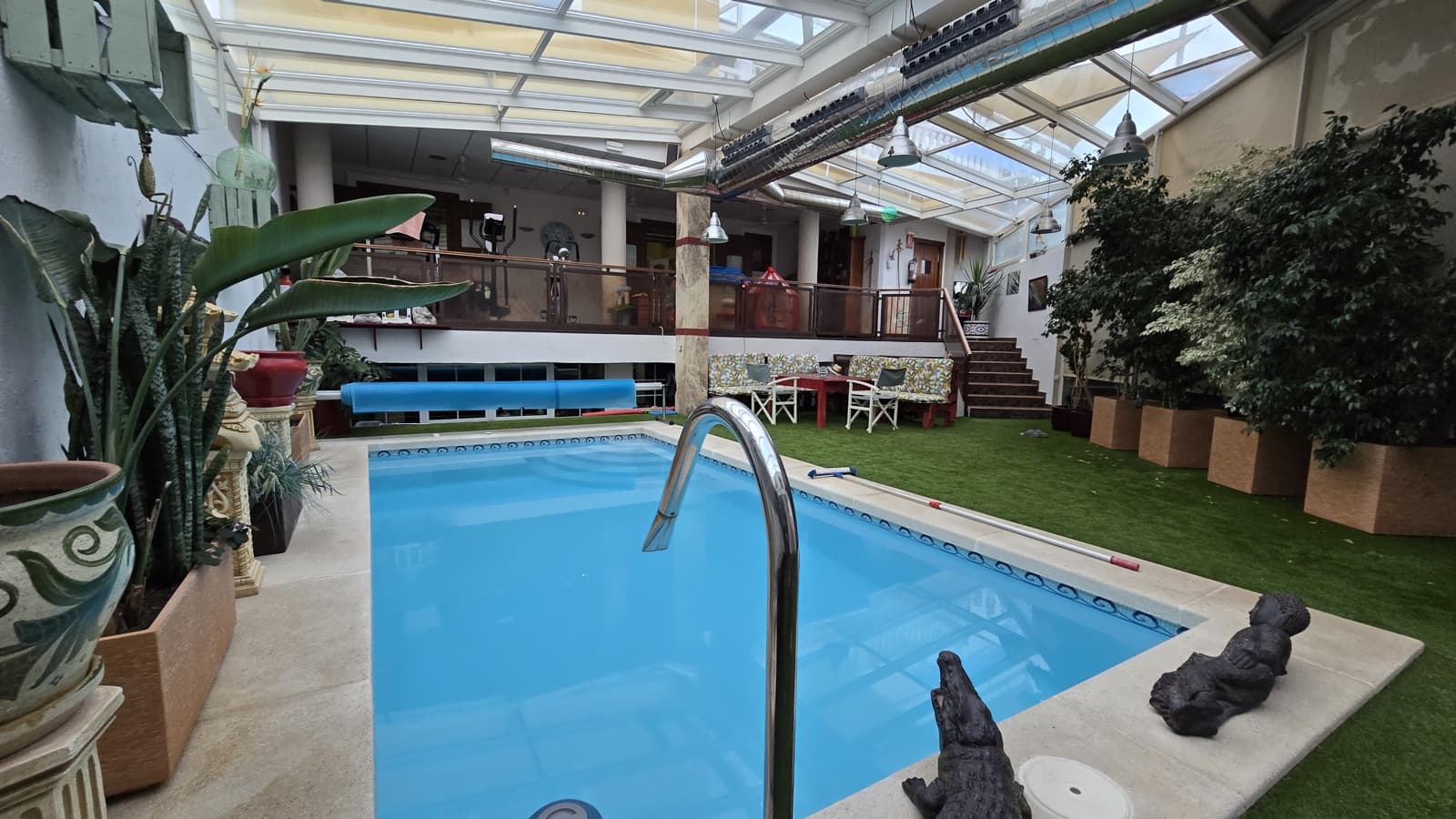 4 soveværelse Byhus til salg i Sax med swimmingpool garage - € 415.000 (Ref: 8646983)