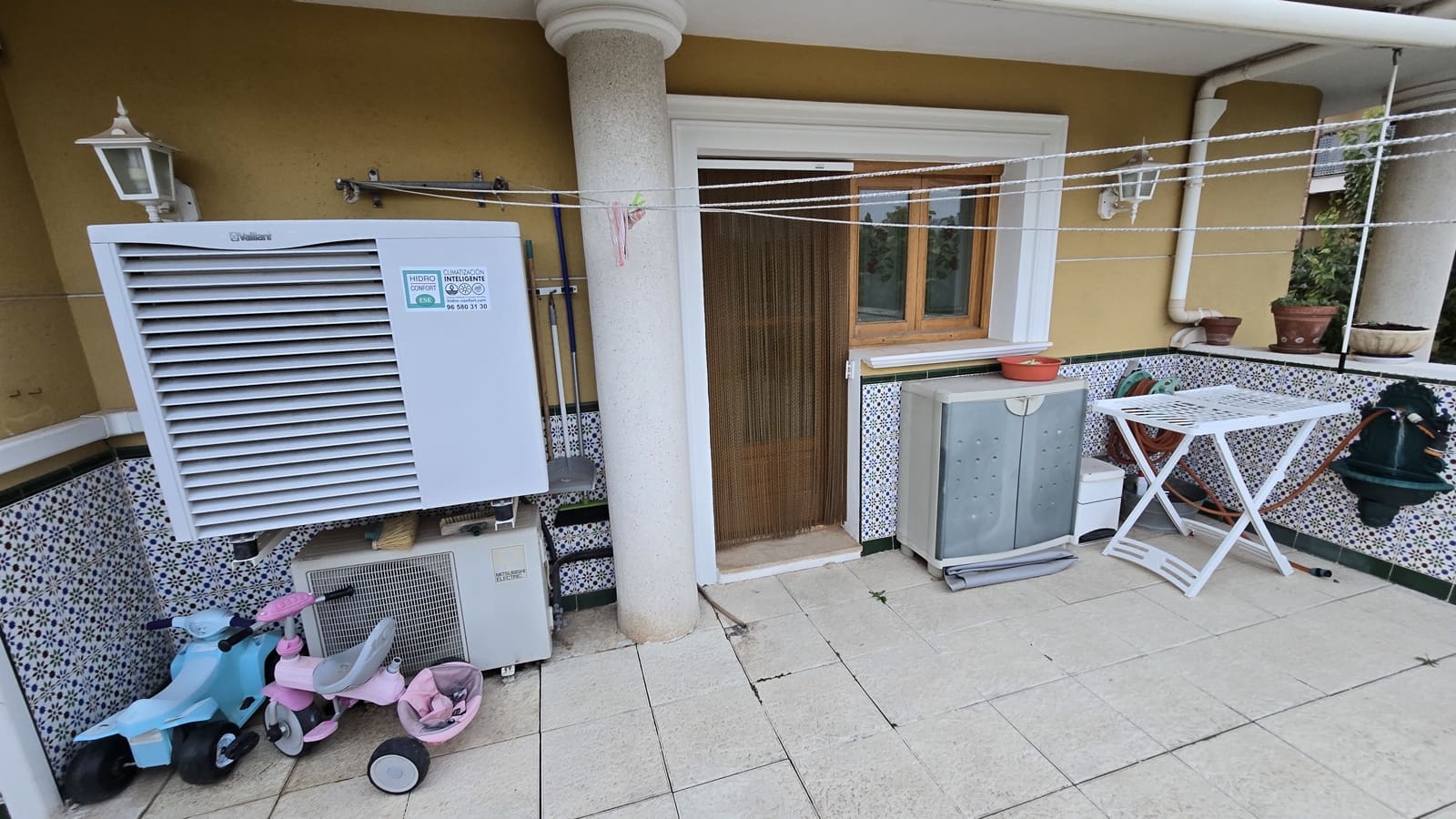 4 soveværelse Byhus til salg i Sax med swimmingpool garage - € 415.000 (Ref: 8646983)