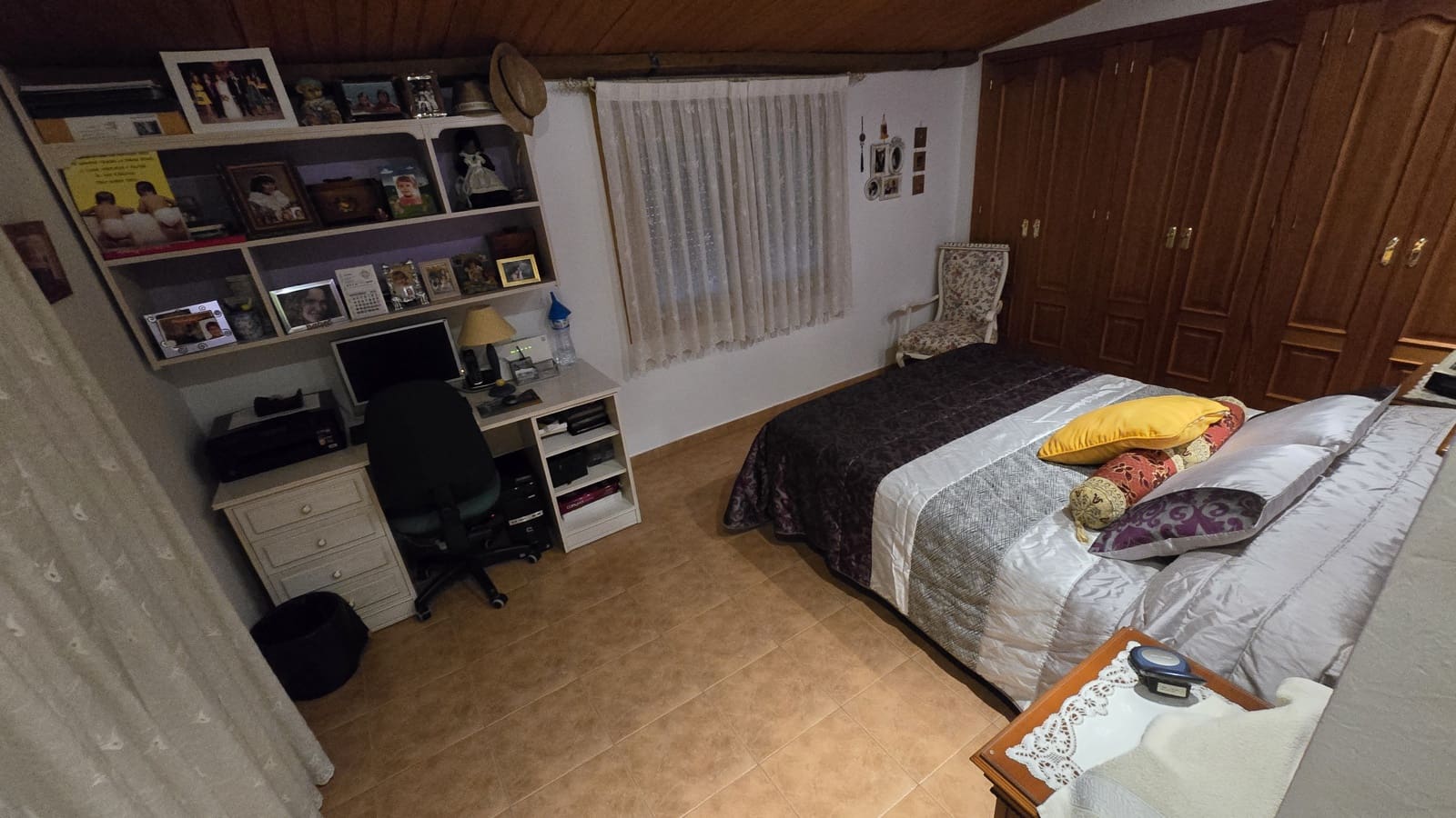 4 soveværelse Byhus til salg i Sax med swimmingpool garage - € 415.000 (Ref: 8646983)