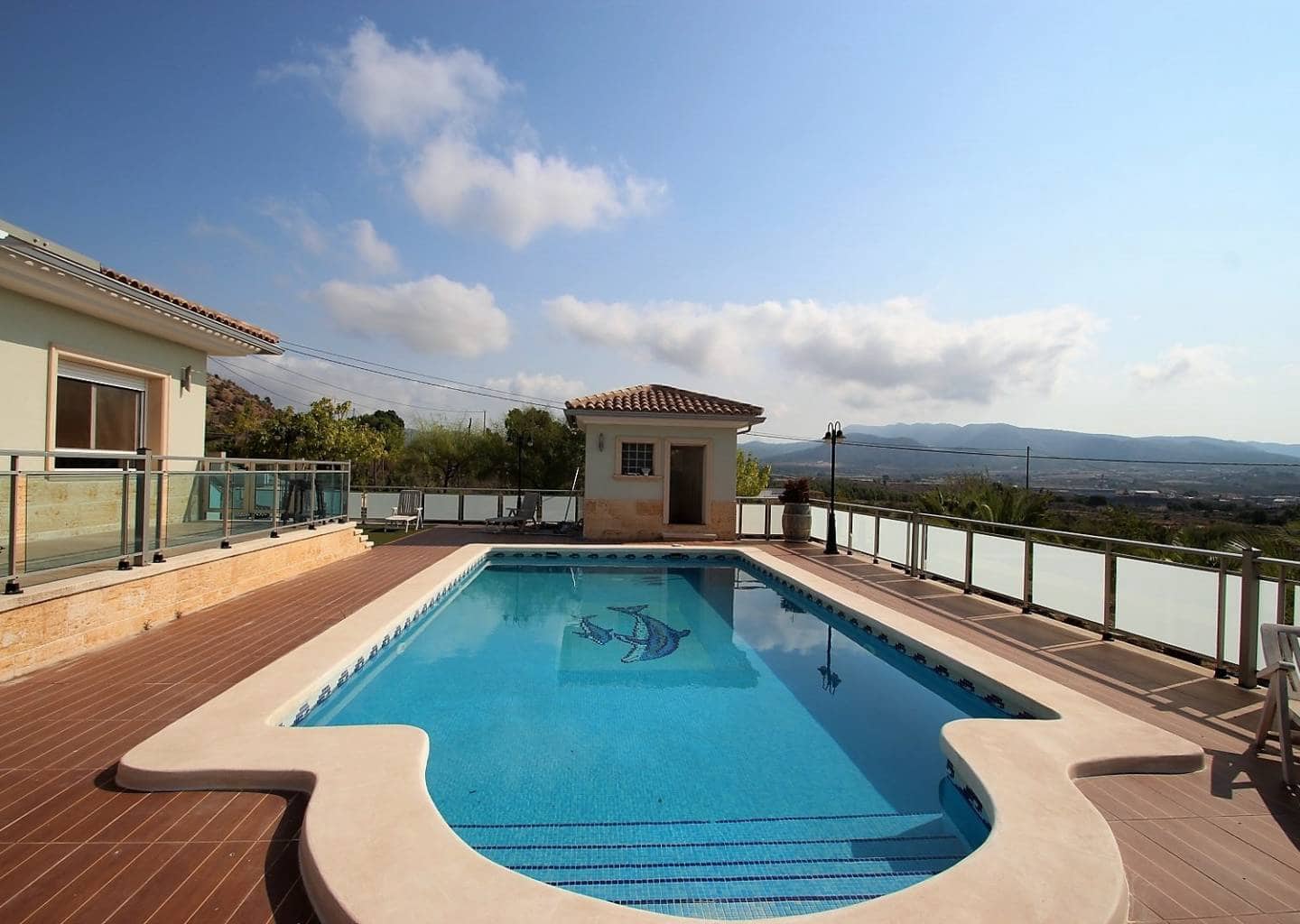 4 slaapkamer Villa te koop in Sax - € 350.000 (Ref: 8707320)