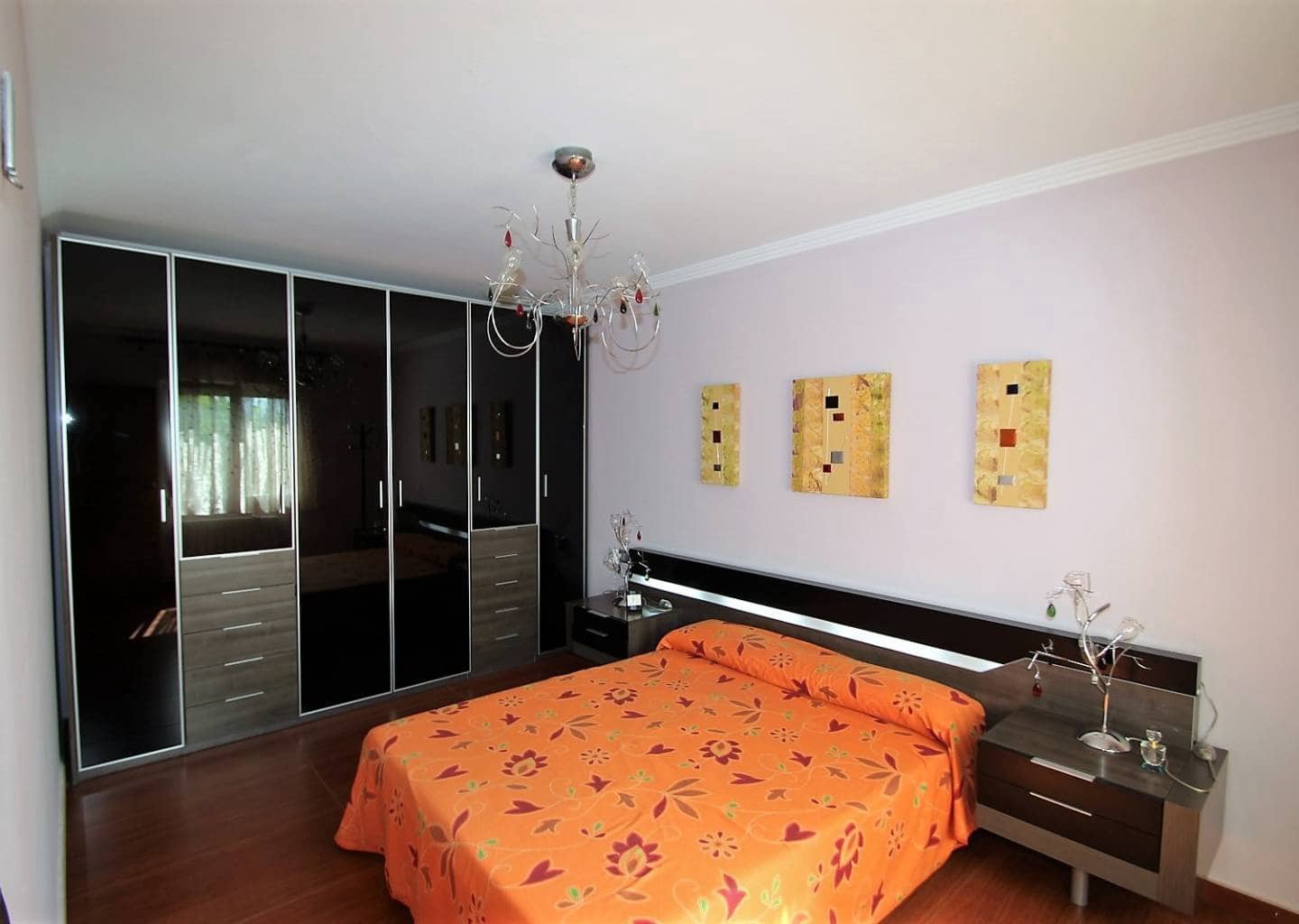 4 slaapkamer Villa te koop in Sax - € 350.000 (Ref: 8707320)