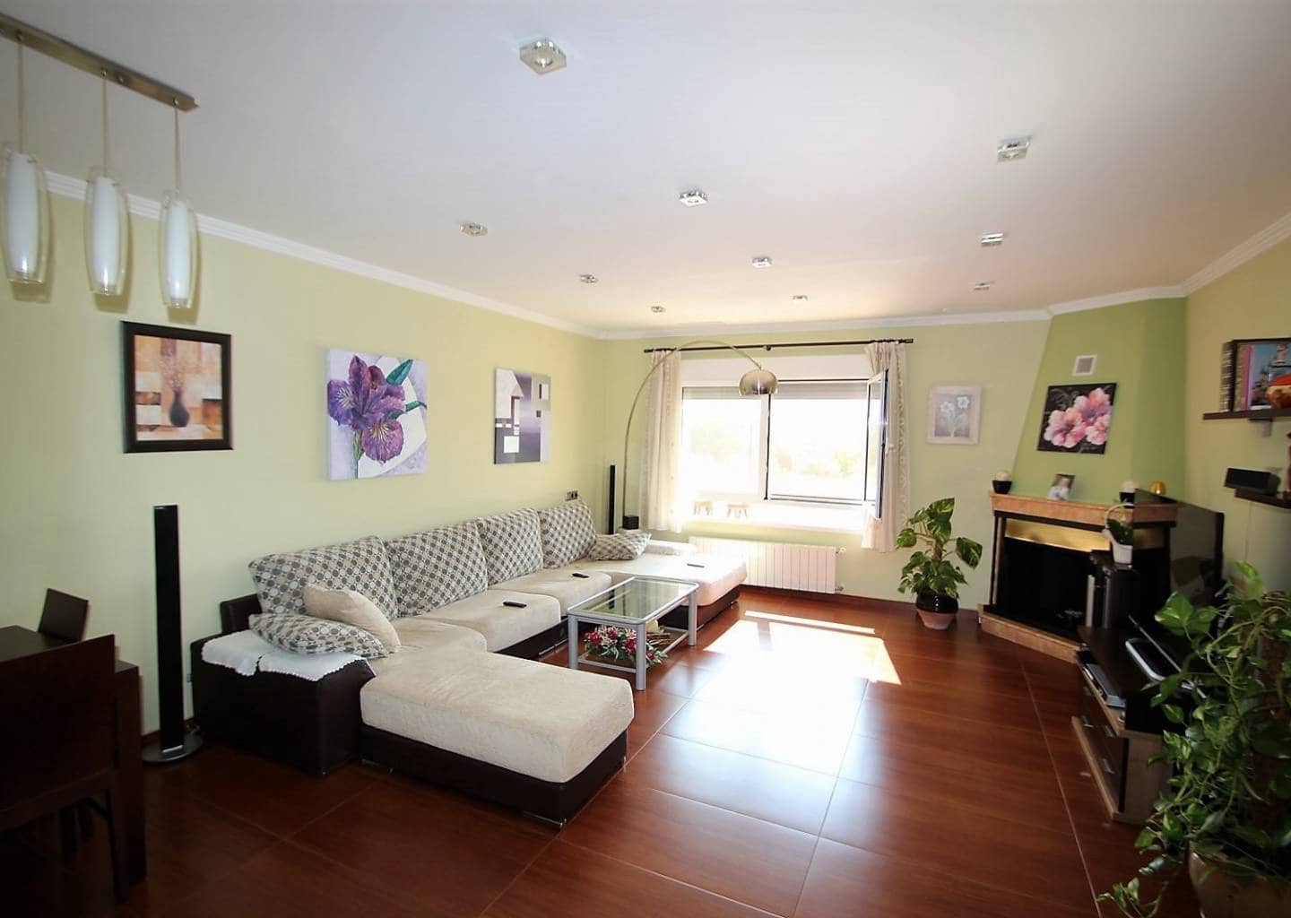 4 slaapkamer Villa te koop in Sax - € 350.000 (Ref: 8707320)