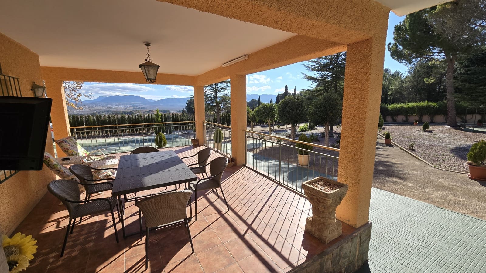 4 soveværelse Finca/Landehus til salg i Salinas med swimmingpool - € 470.000 (Ref: 8716354)