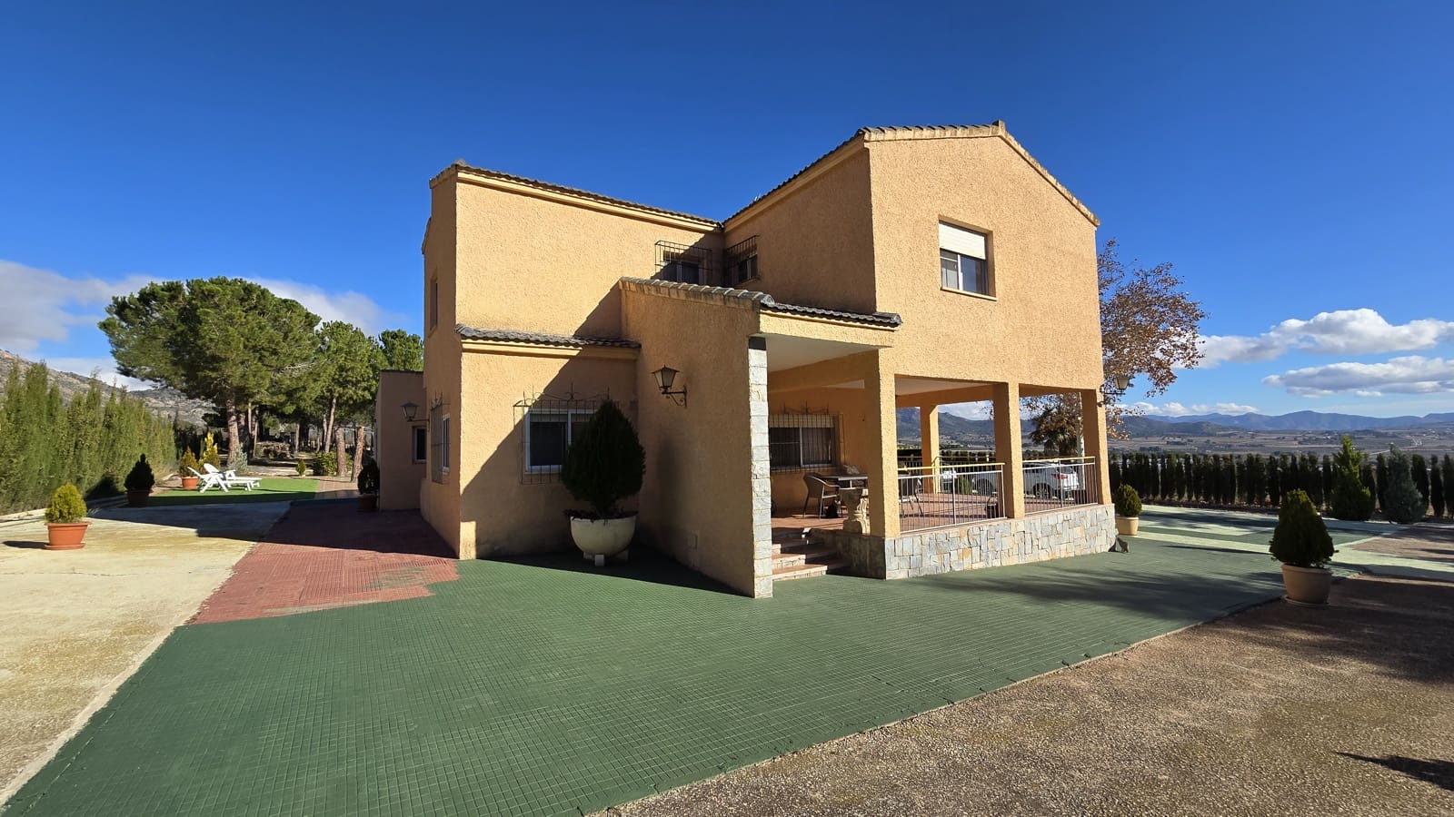 4 soveværelse Finca/Landehus til salg i Salinas med swimmingpool - € 470.000 (Ref: 8716354)
