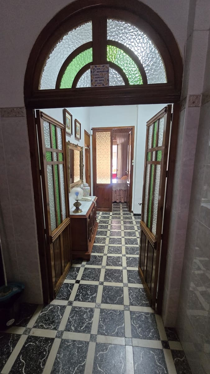 5 soverom Hus til salgs i Sax - € 105 000 (Ref: 8758558)